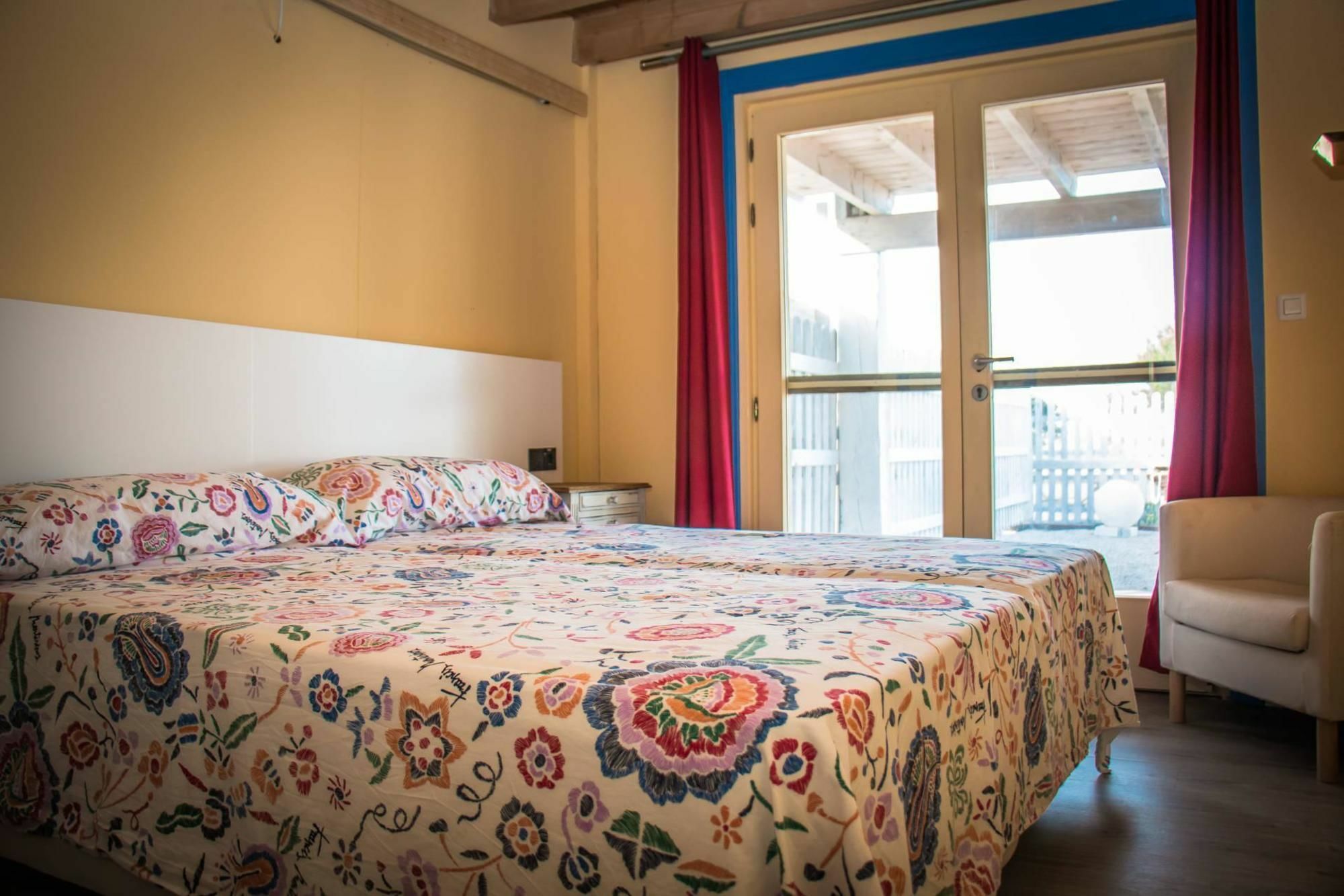 Aparthotel Oliwood Beach Oliva Ngoại thất bức ảnh